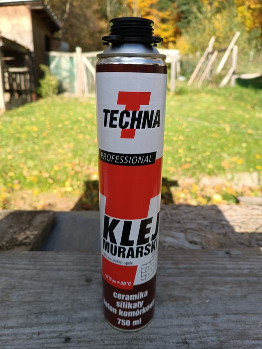 Klej murarski Techna na pistolet plus gratis