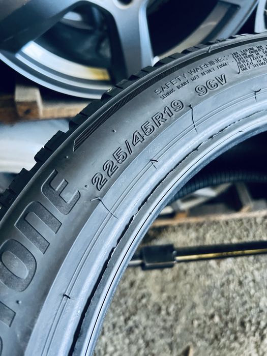 Шини Резина Зимові 225 45 19 Bridgestone Blizzak LM005[3222] 2шт