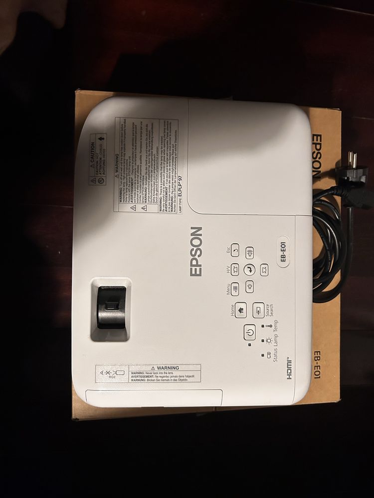 Projetor epson EB-E01