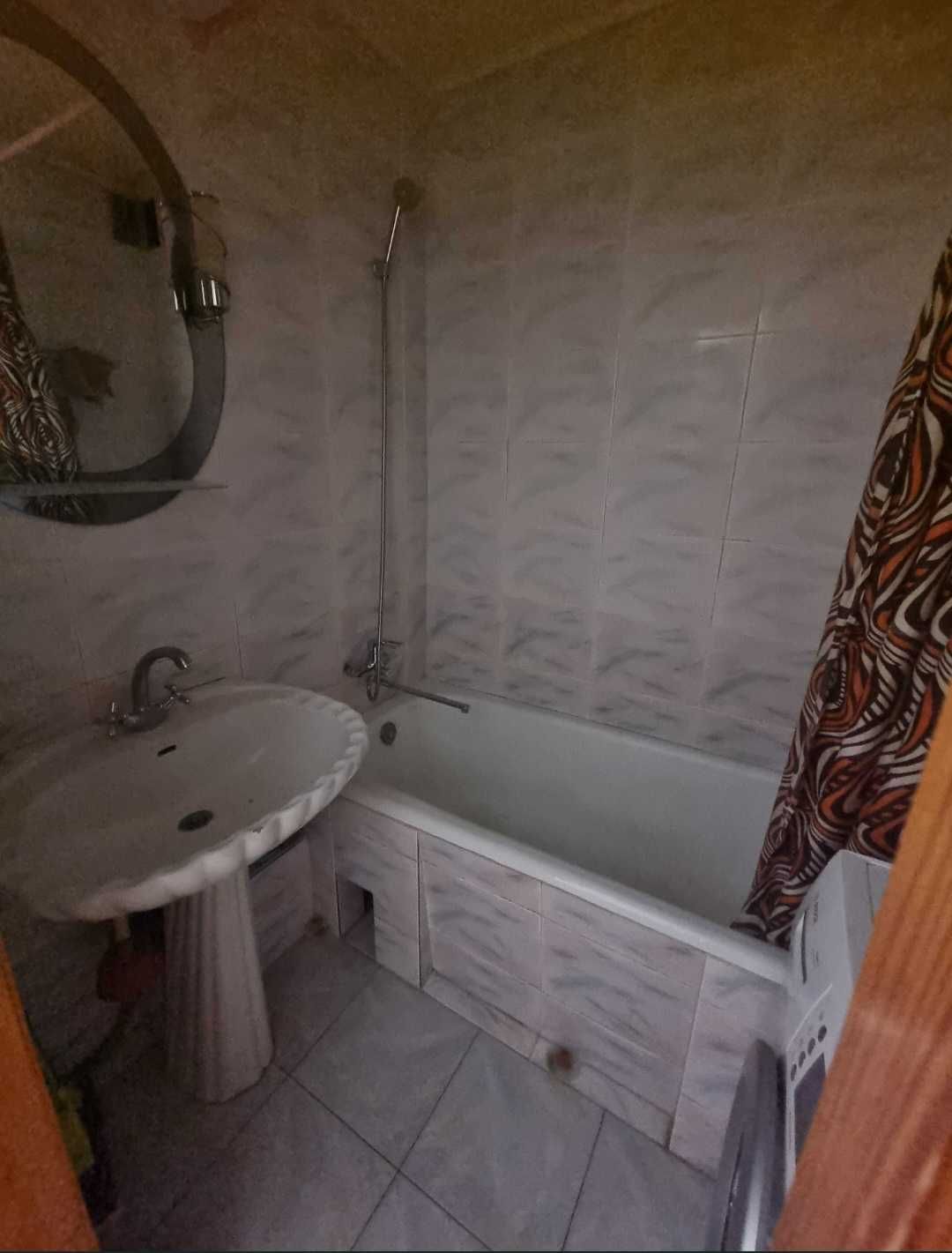 Продам 2к квартиру 10 минут от метро Героев Труда