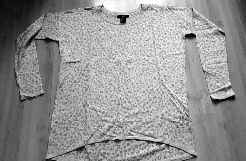 Sweterek w panterkę H&M