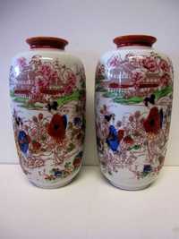 2 antigas jarras asiáticas esmaltadas à mão e assinadas