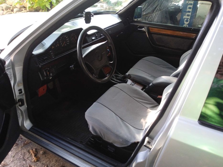 Mersedes 124 E-cla