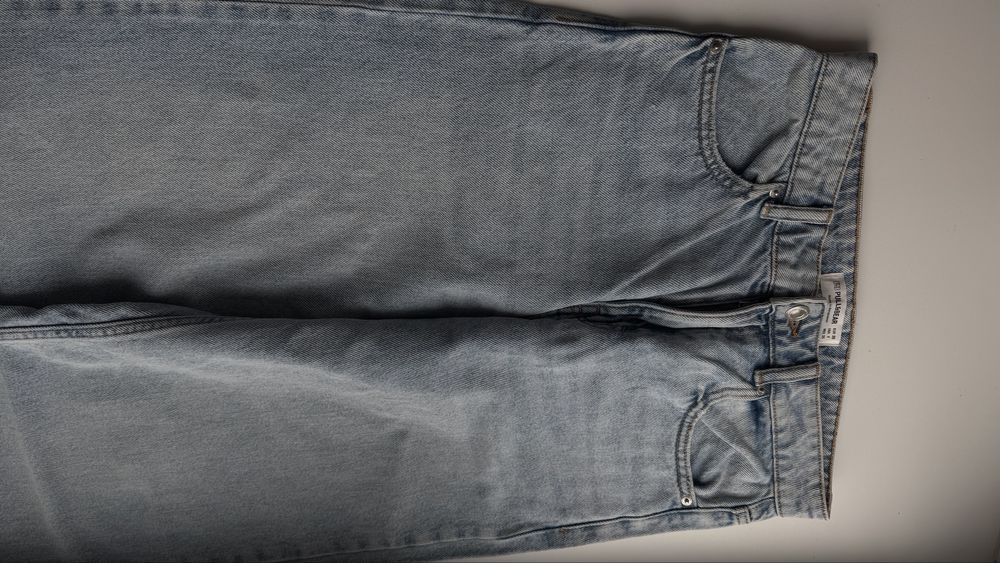 Блакитні прямі джинси zara pull&bear wide leg. Розмір 36.