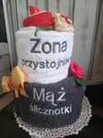 Tort z ręczników