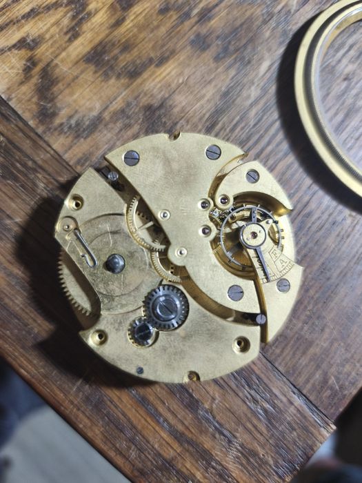 Stary zegarek samochodowy