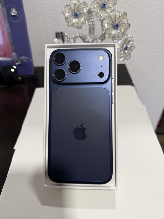 Iphone 17 pro max 256 gigas. Imaculado, aceito retomas