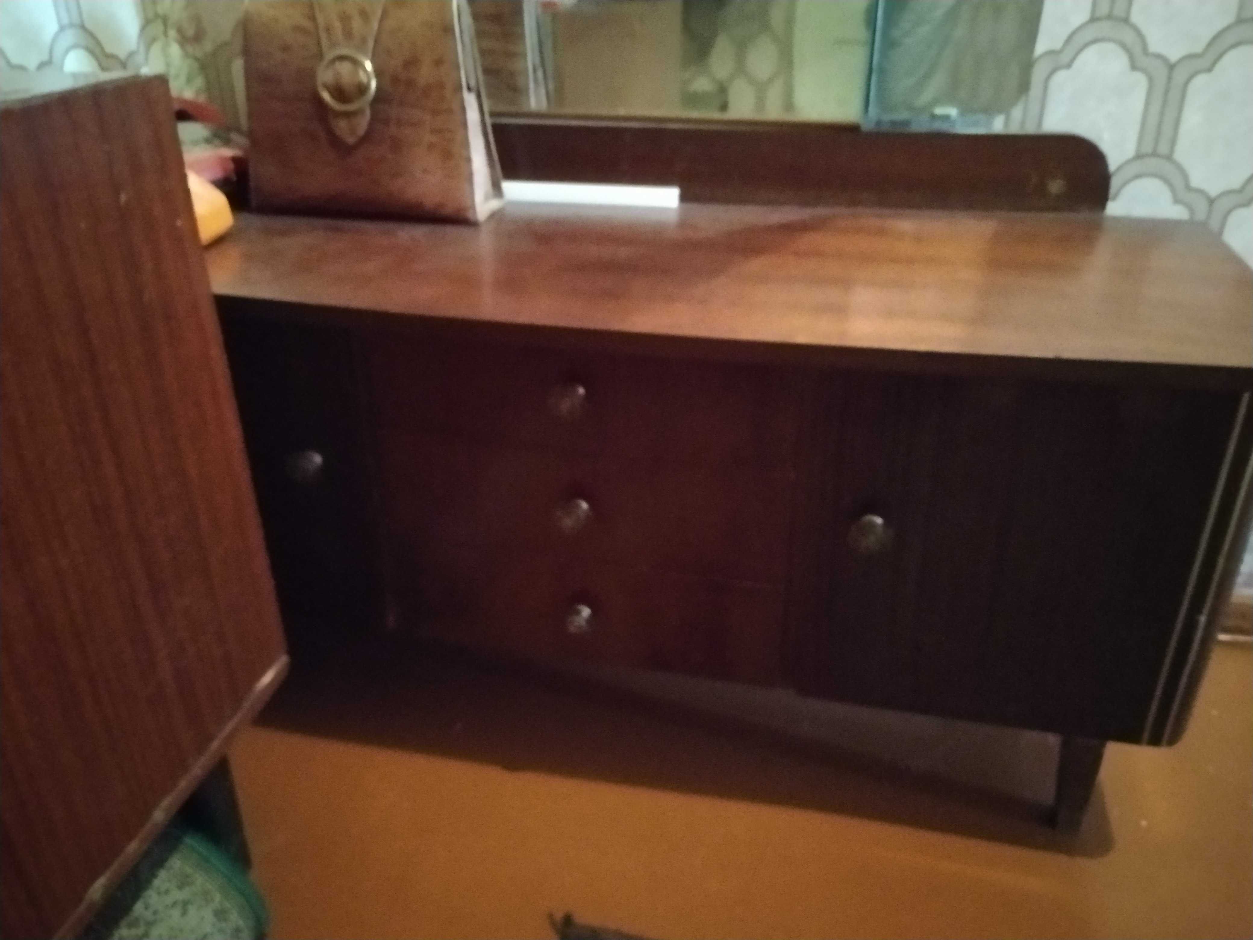 Продам трюмо (трильяж, зеркало, тумба,комод). Германия (ГДР).