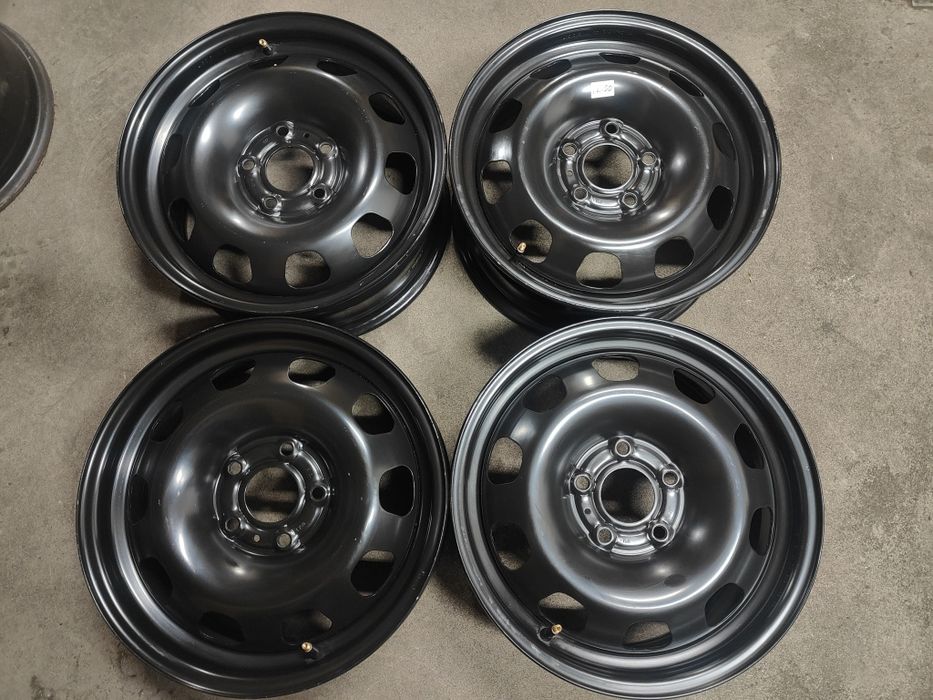 Felgi stalowe Dacia Duster 6.5Jx16 ET50 5x114,3 Komplet FS150