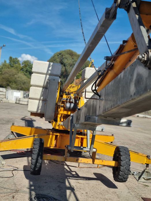 Grua automontante hidraulica
