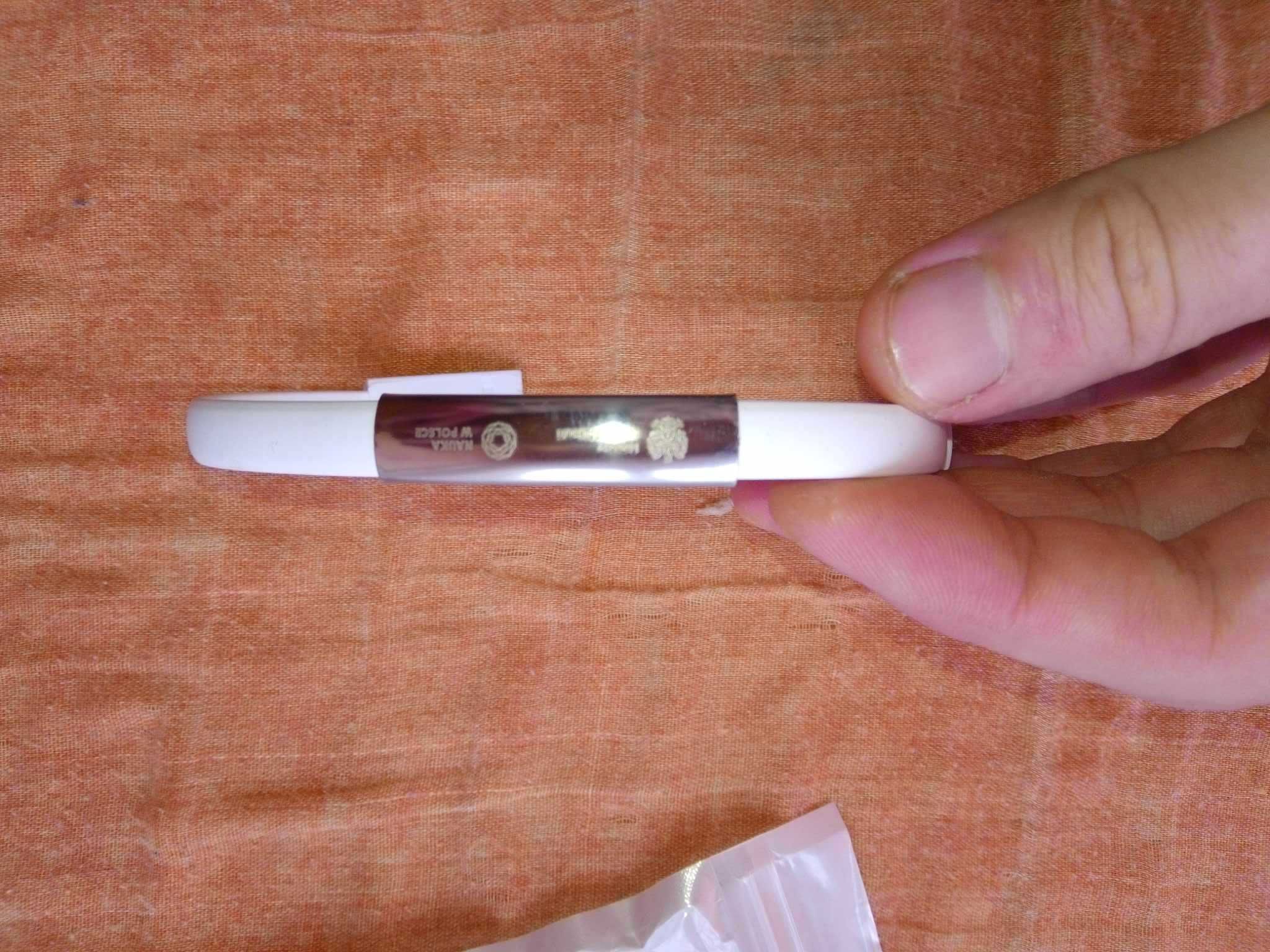 Opaska na rękę bransoletka gumowa kabel do ładowania biały micro USB