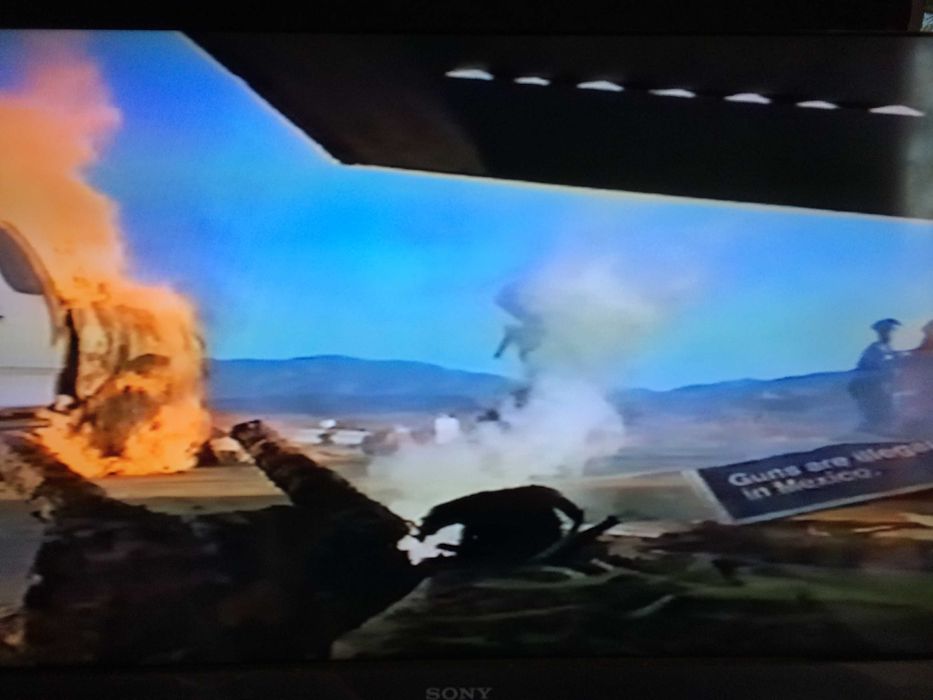 Видеокассета LG "Шестой день (2000) / Бриллиантовый полицейский (1999)