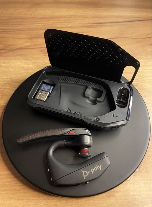 Poly Voyager 5200 Bluetooth Гарнітура