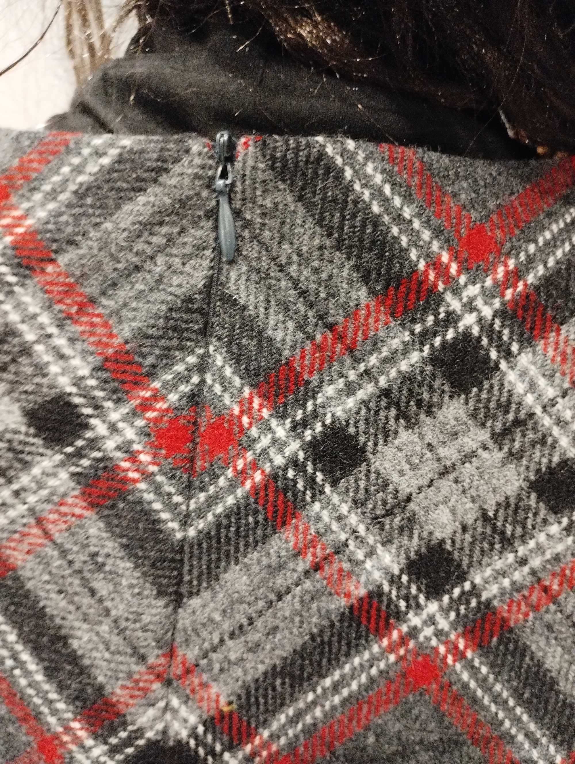 Sukienka wełna 100% r. M/L