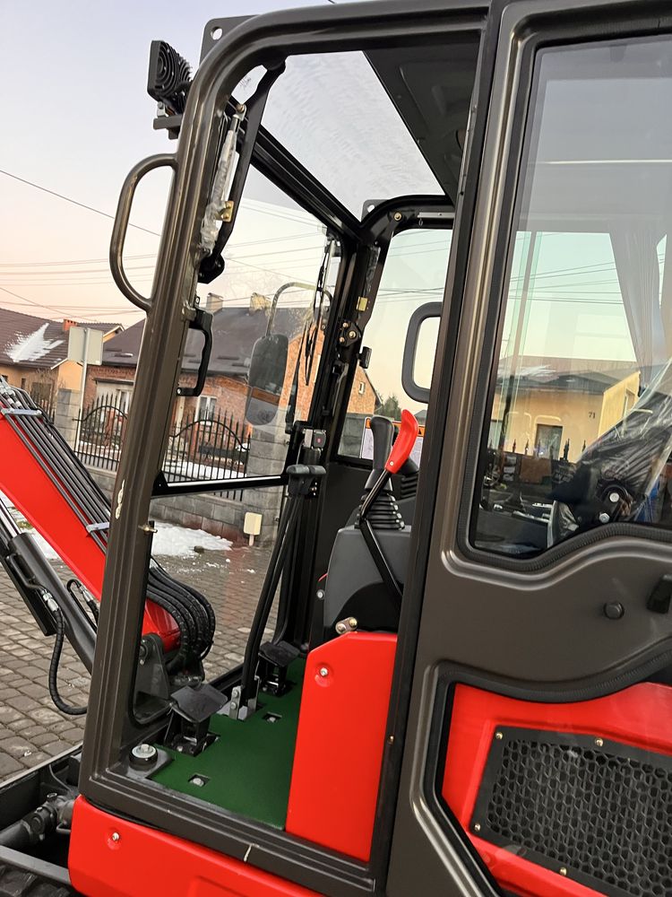 Nowa koparka SANMAR SM-20S 2.0T silnik kubota D1105 zwolnice LKC