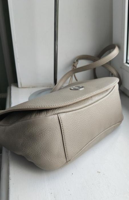 шкіряна сумка DKNY,