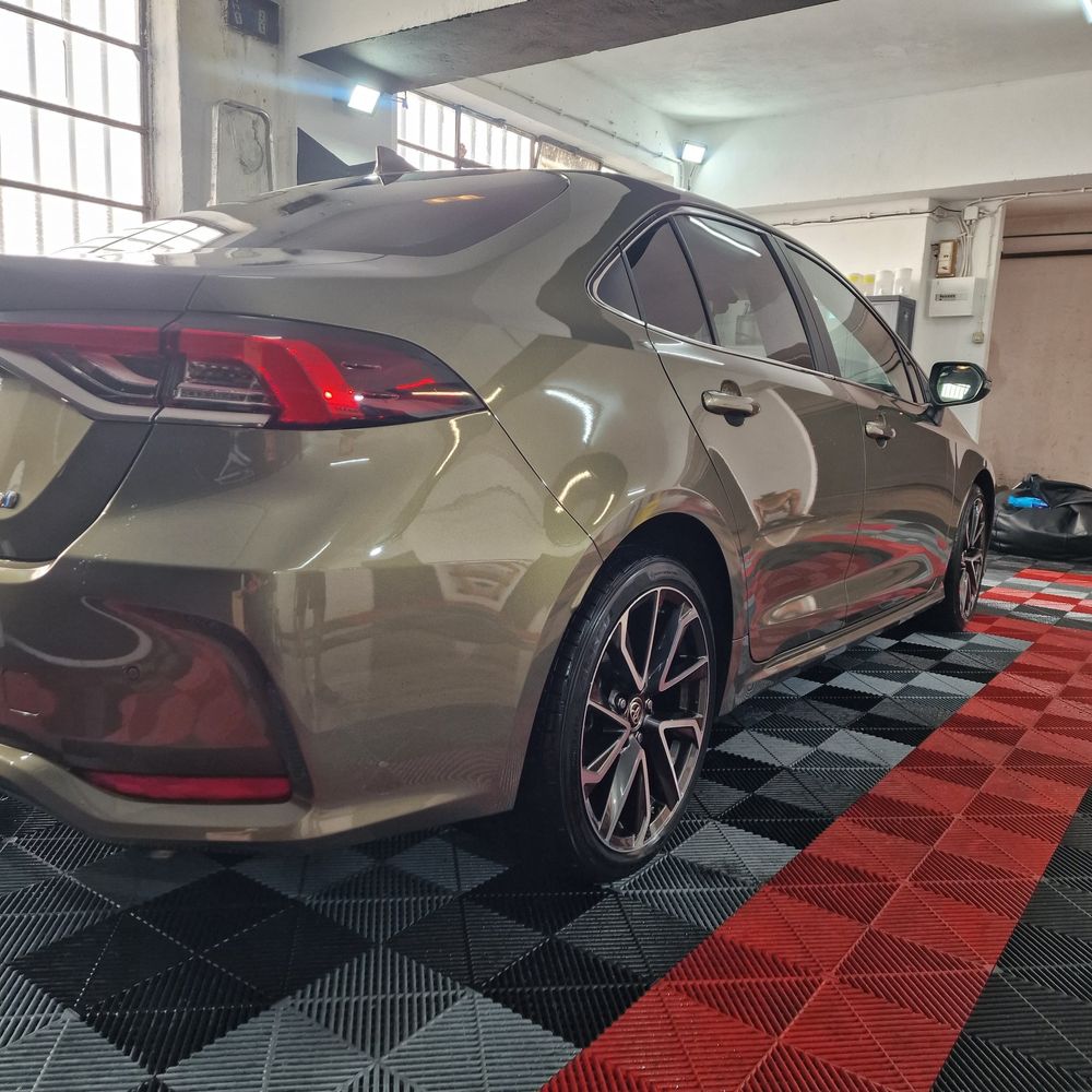 Toytota Corolla Luxury 2023