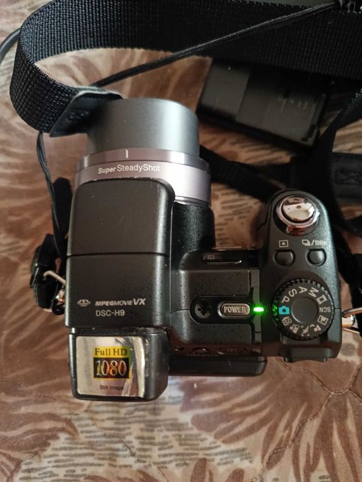 Câmara Digital Sony DSC - H9