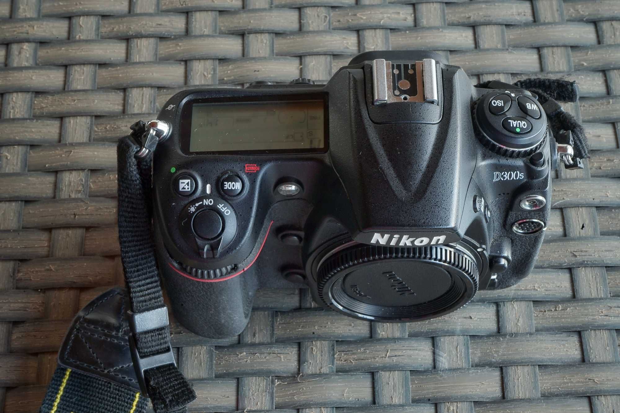 Vendo Nikon D300s com 77470 disparos - NOVO PREÇO