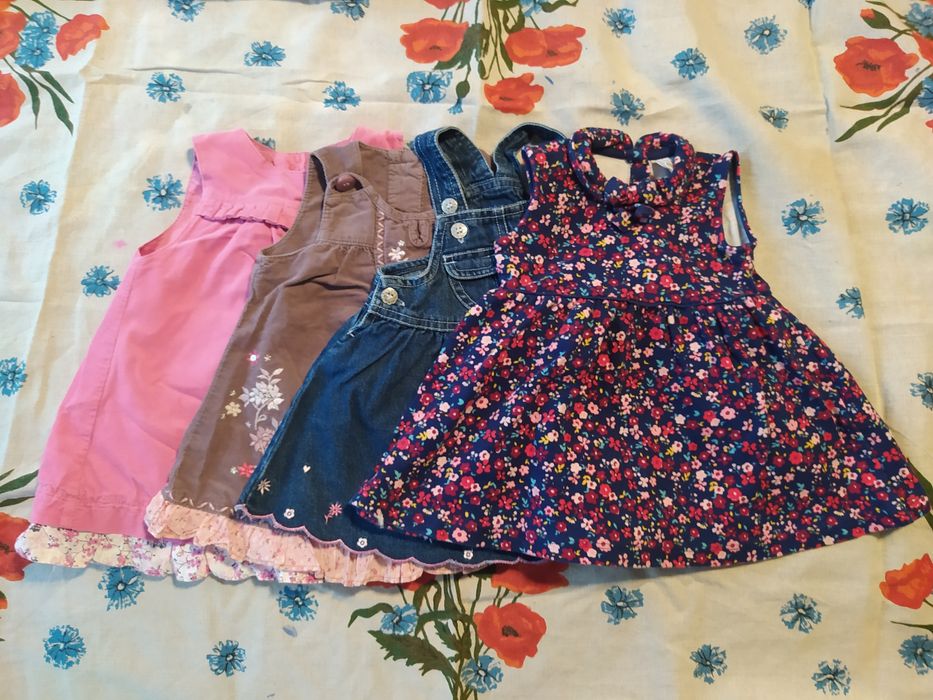 Sukienki niemowlęce 6-12 miesięcy 8 sztuk