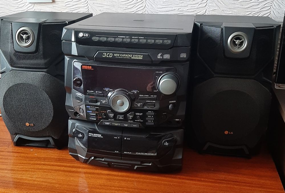 Музичний центр б/у