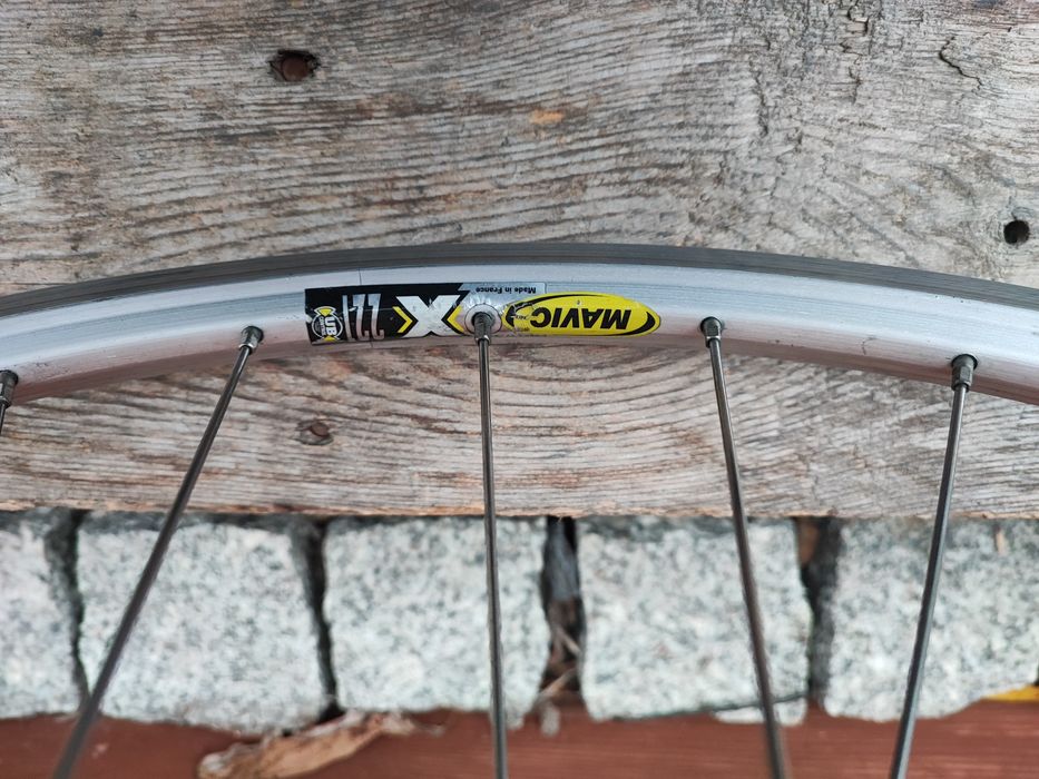 Przednie koło rowerowe Mavic X221 UB 26 cali Shimano Deore XT m737