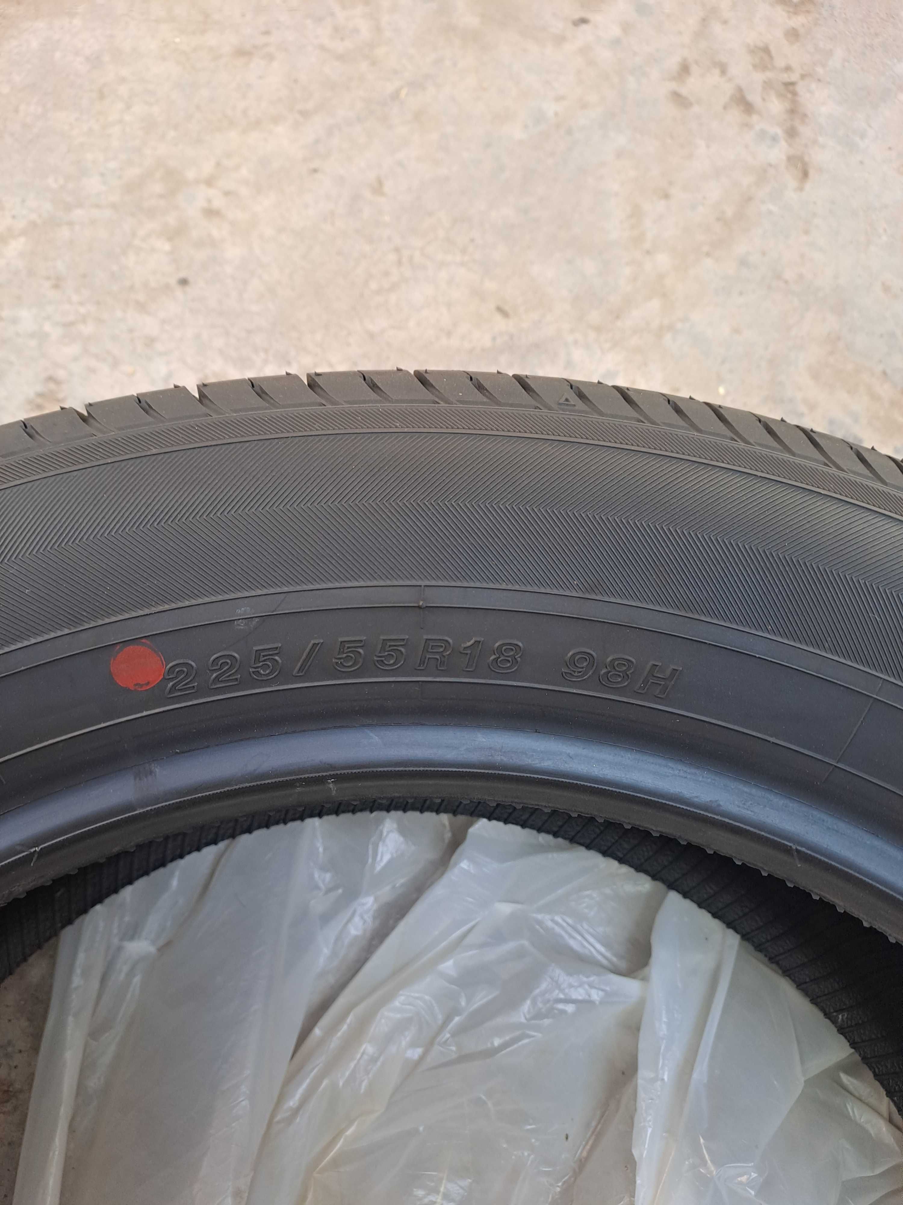 YOKOHAMA 225/55R18