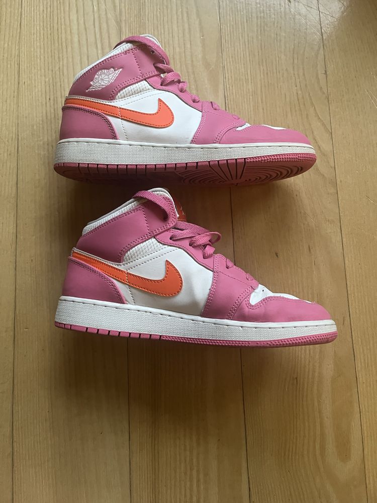 Air Jordan 1 Mid Pinksicle Safety Orange