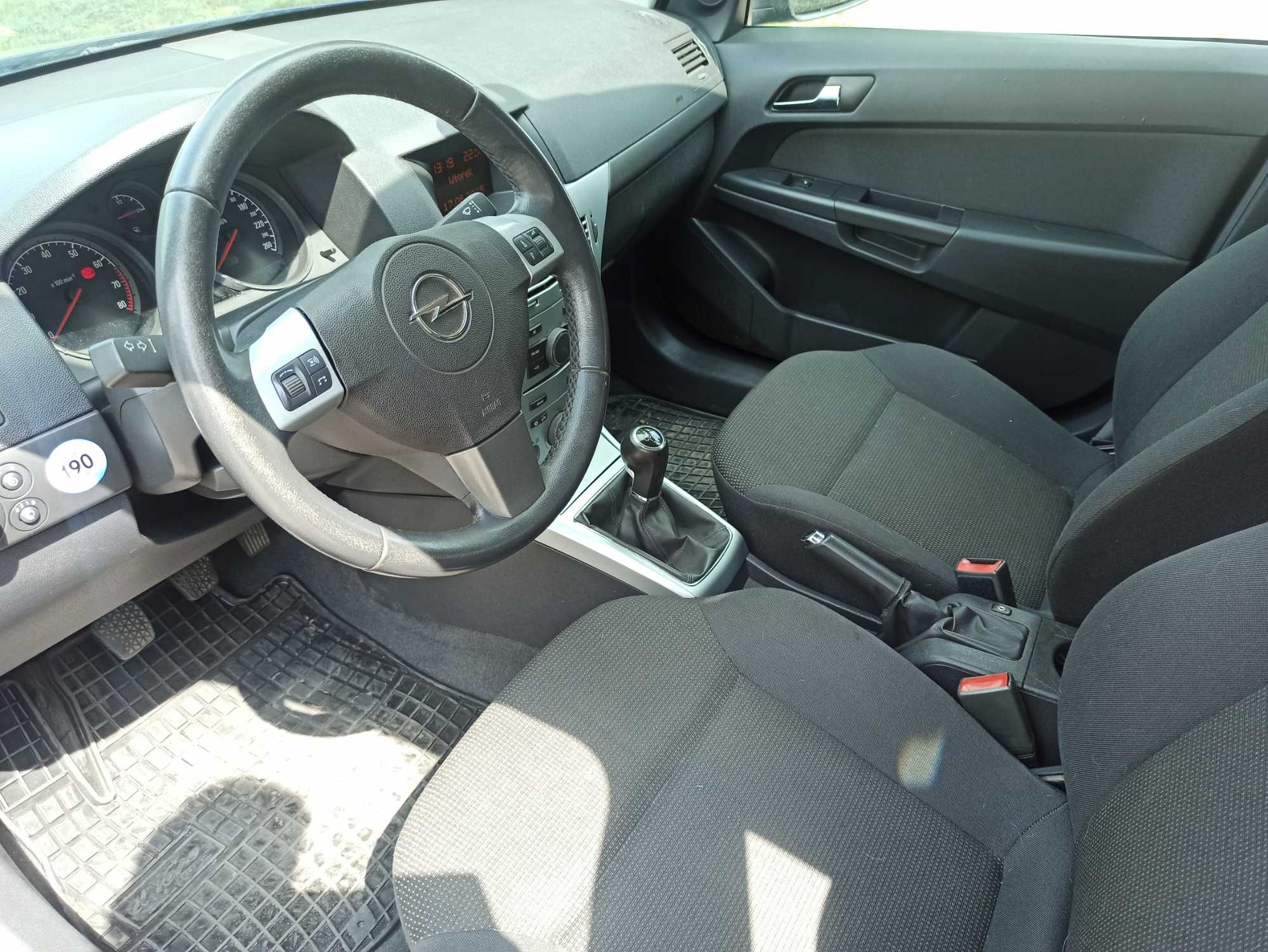 Astra h 1.6 115km