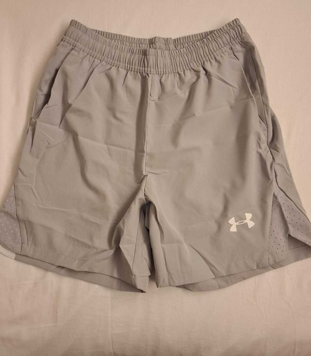 Calções Under Armour novos