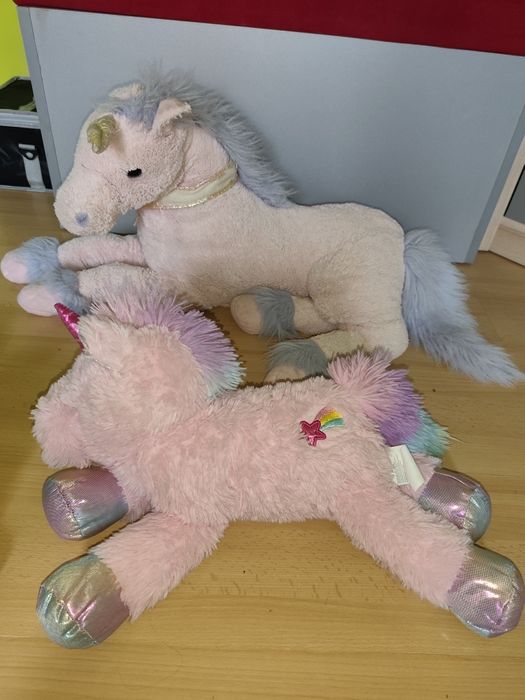 5 pluszowych  jednorozcow