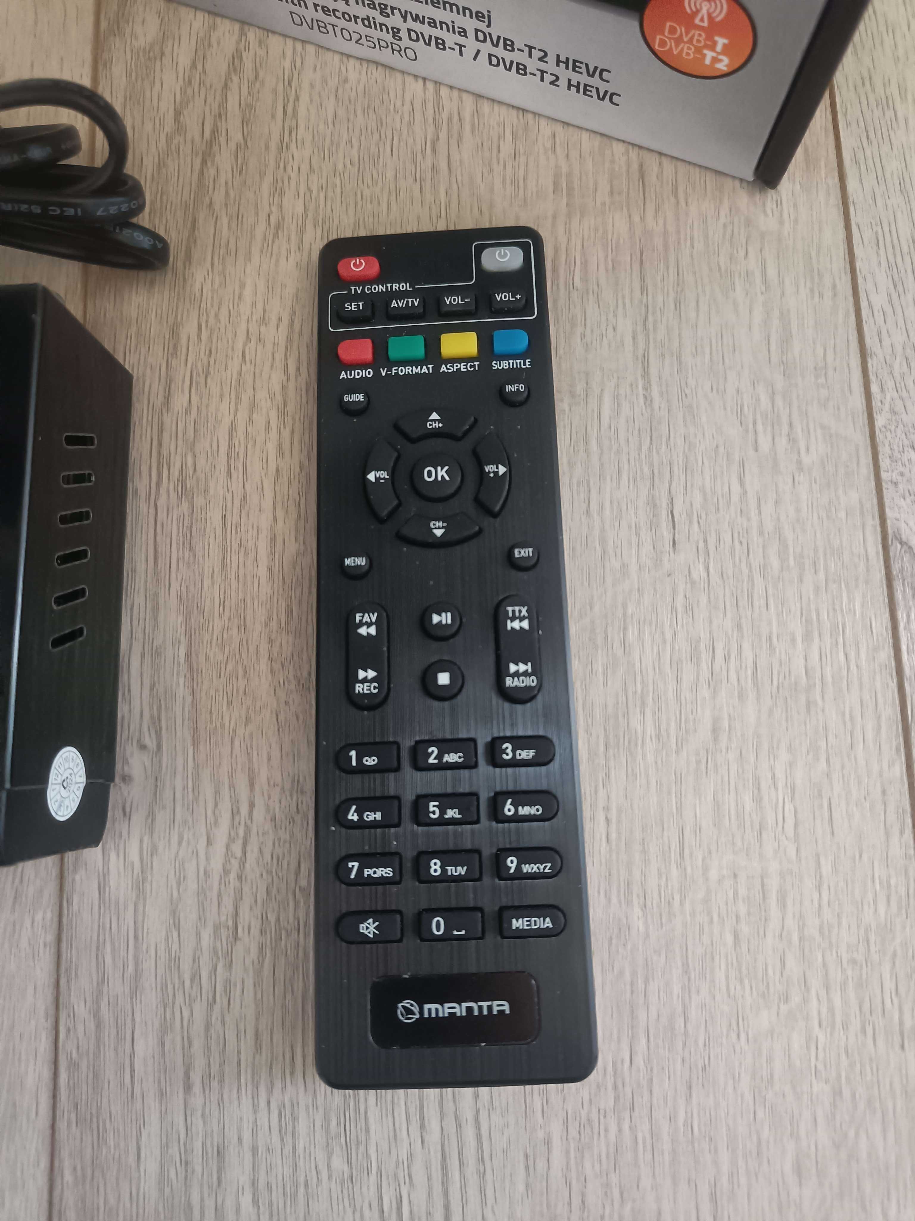 Manta Dekoder DVB-T2 HEVC 256 DVBT025PRO