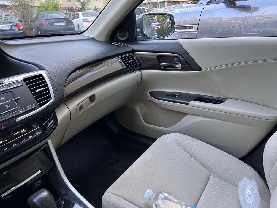 Honda Accord 2.0 hybrid 2017