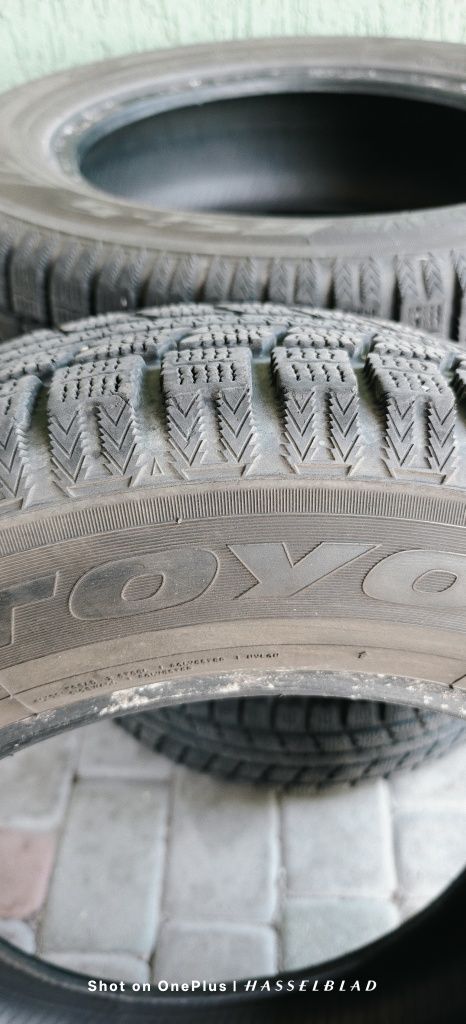 Резина  205/65r 16 зимова TOYO  observe GSi 5