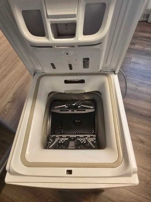 Пральна машина Whirlpool 6 кг • Вертикальне завантаження