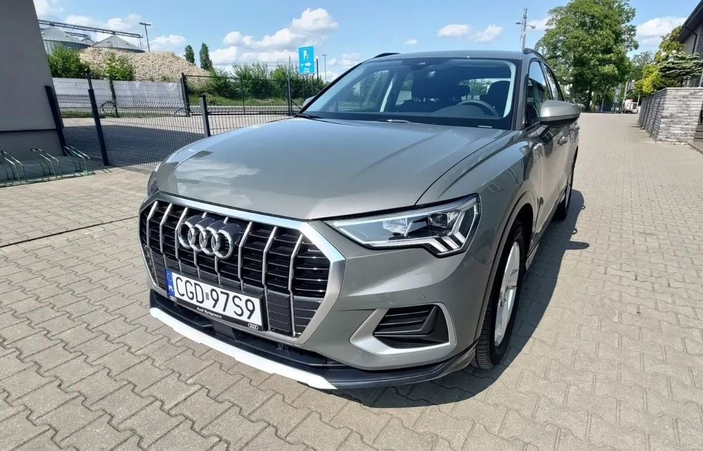 Audi Q3 Pierwszy właściciel, na gwarancji, mały przebieg, bezwypadkowy