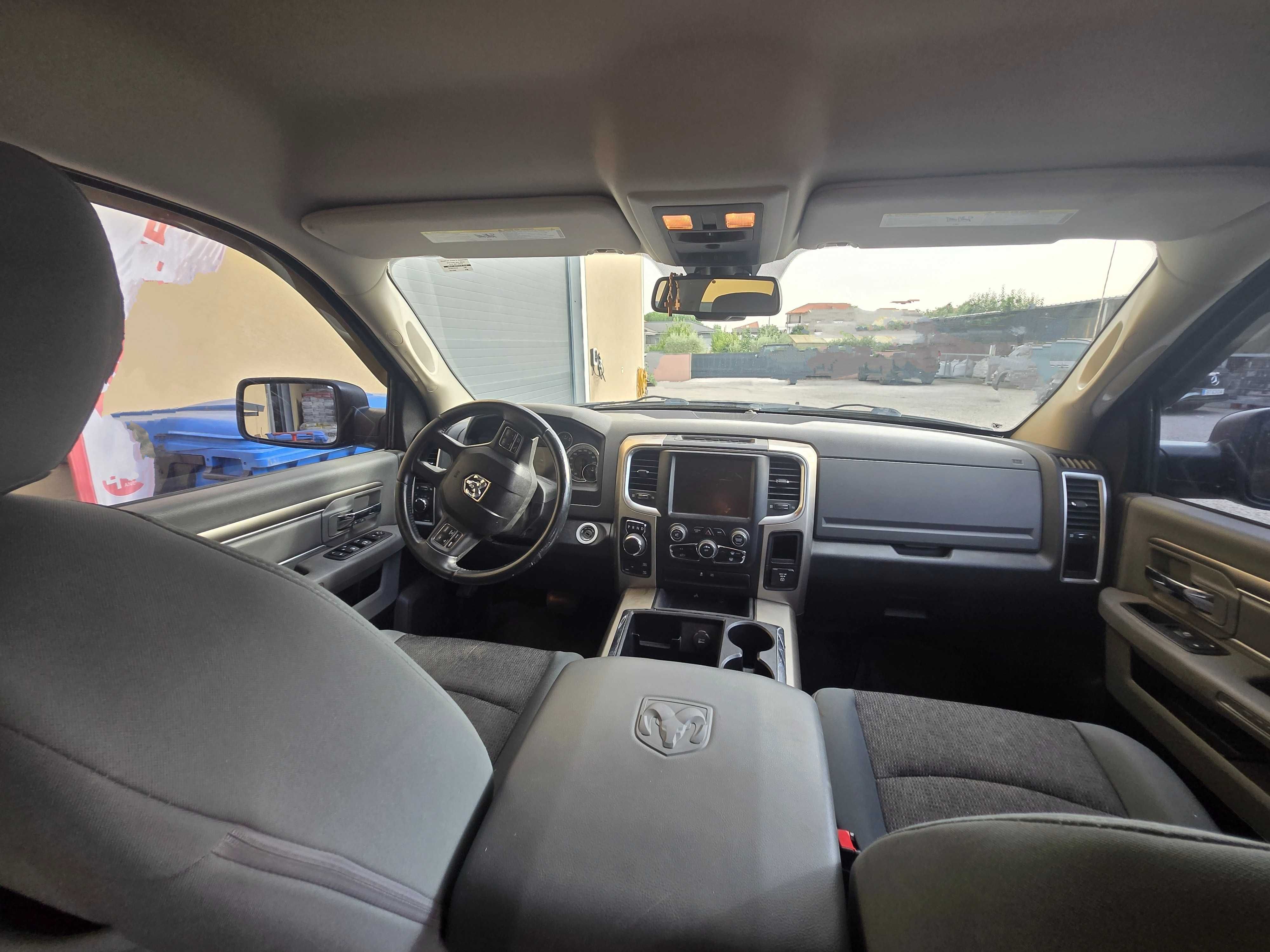 Dodge Ram 2013 SLT 4x4 V6 350hp
