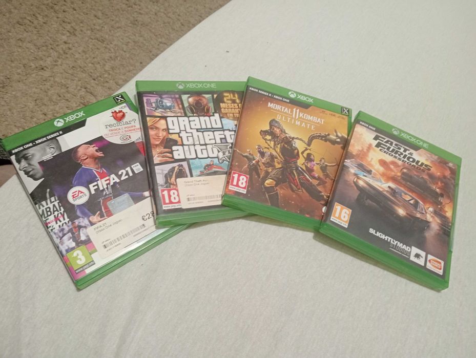 Vendo conjunto de 4 jogos Xbox One