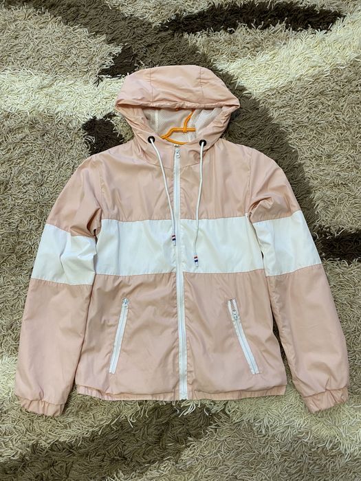 Куртка жіноча