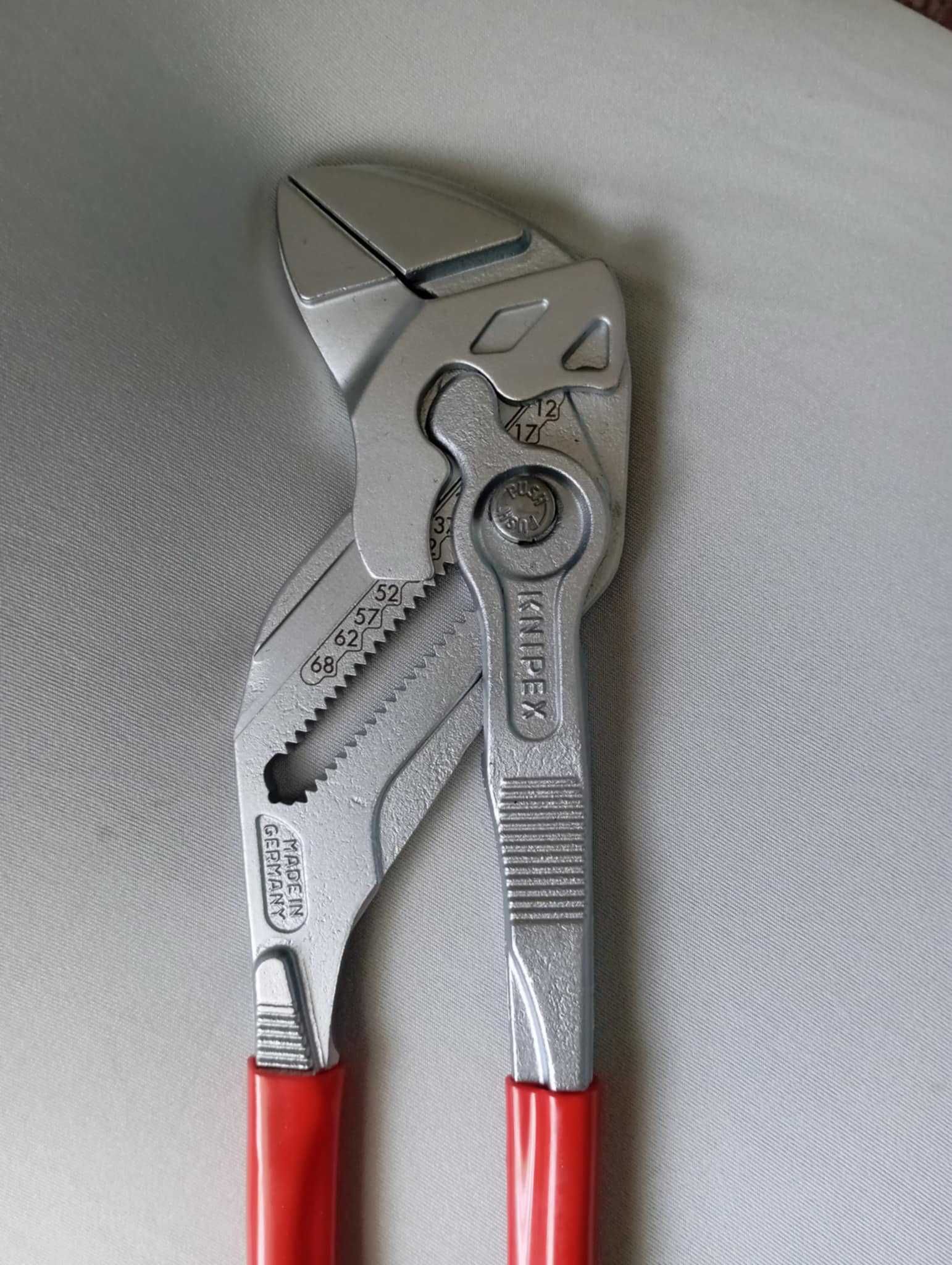 Knipex 86  03  300
Szczypce i klucz w jednym narzędziu