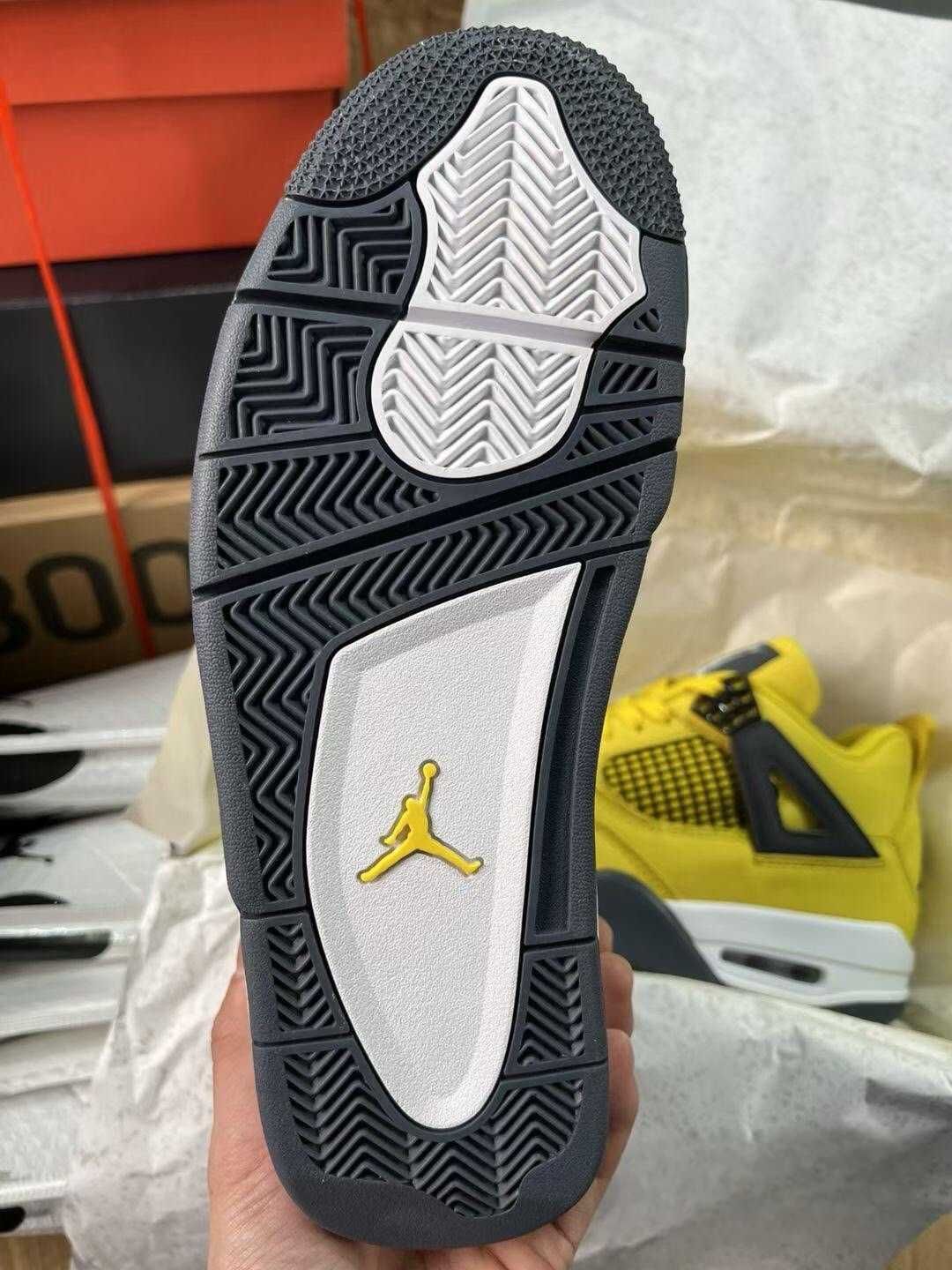 Jordan Air Jordan 4 retro "tour yellow"  R.37.5