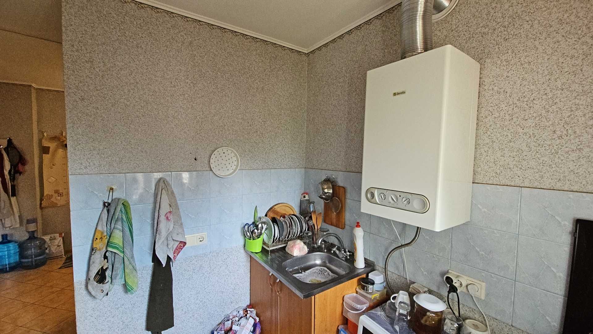 Двох кімнатна квартира з ремонтом - район ЦИНС.