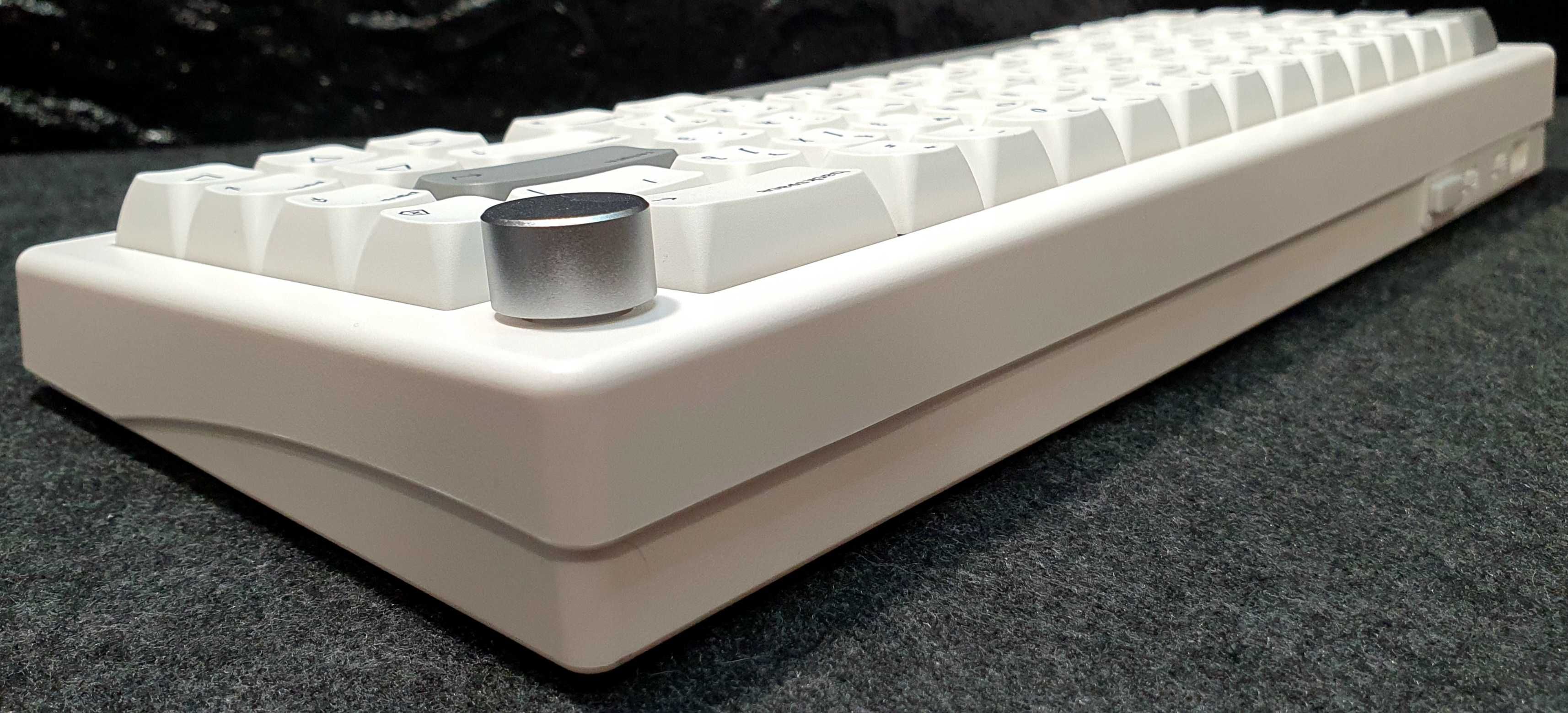 Кастомна механічна бездротова клавіатура GMK67 Holy Panda Switch