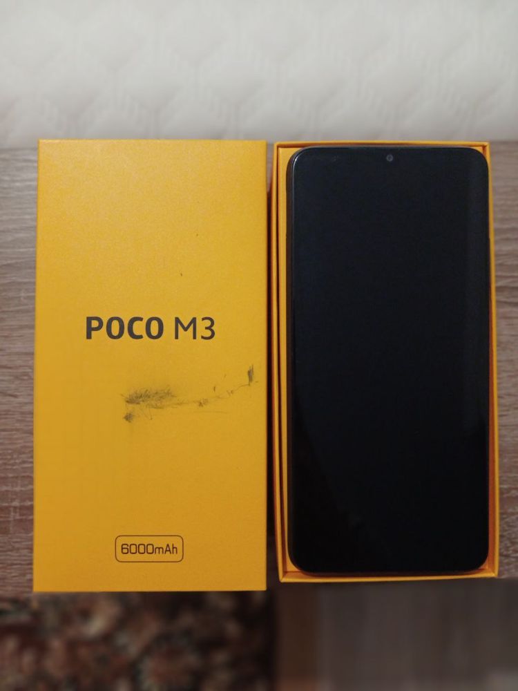 Смартфон Poco M3