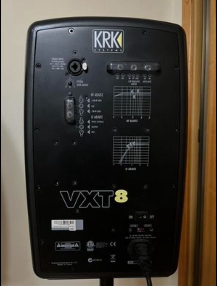 Monitores KRK VX8