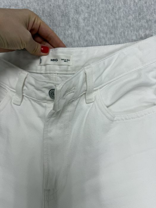 Сучасні стильні джинси  білого кольору Mango 34 розмір
