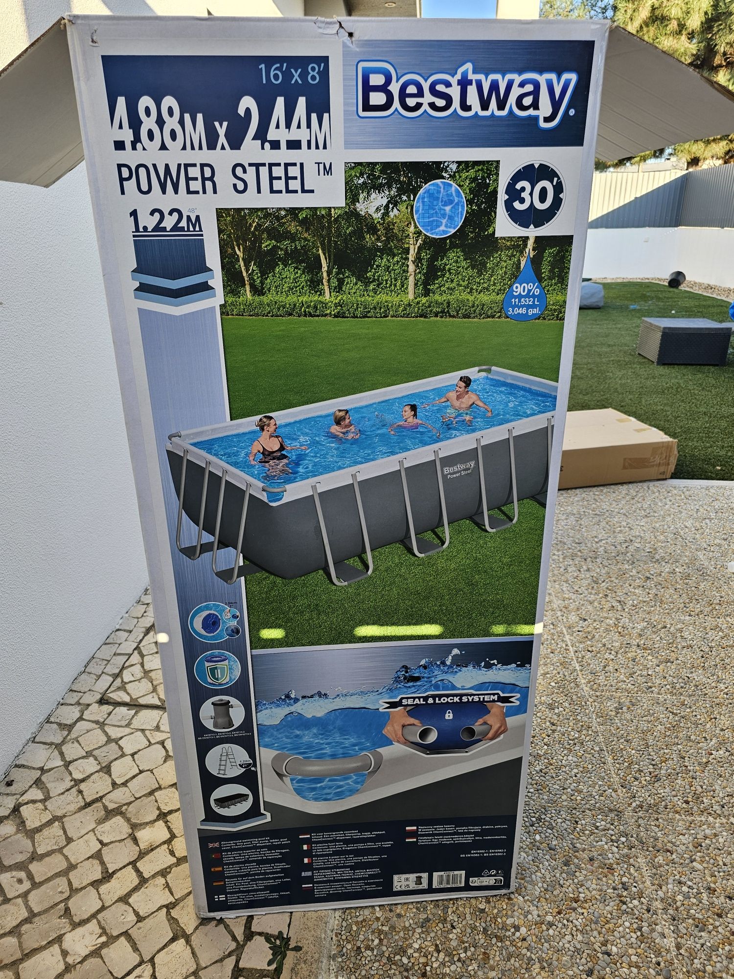 Bestway powersteel 4 88m x 2,44m x 1,22m usada