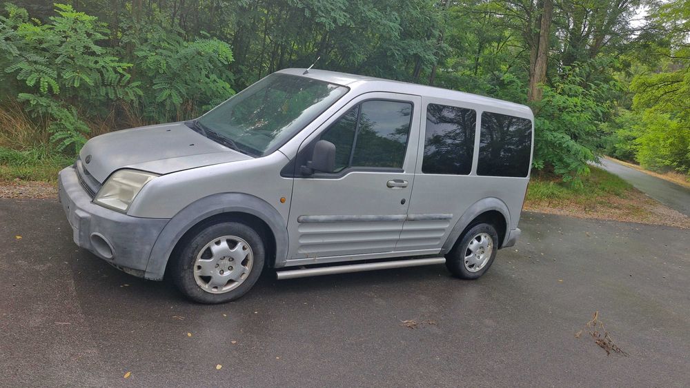 Ford conect 1.8 benzyna