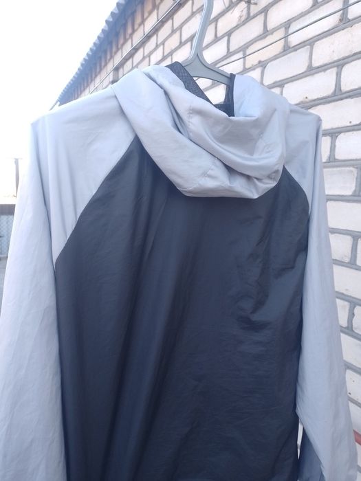 Чоловічий спортивний костюм