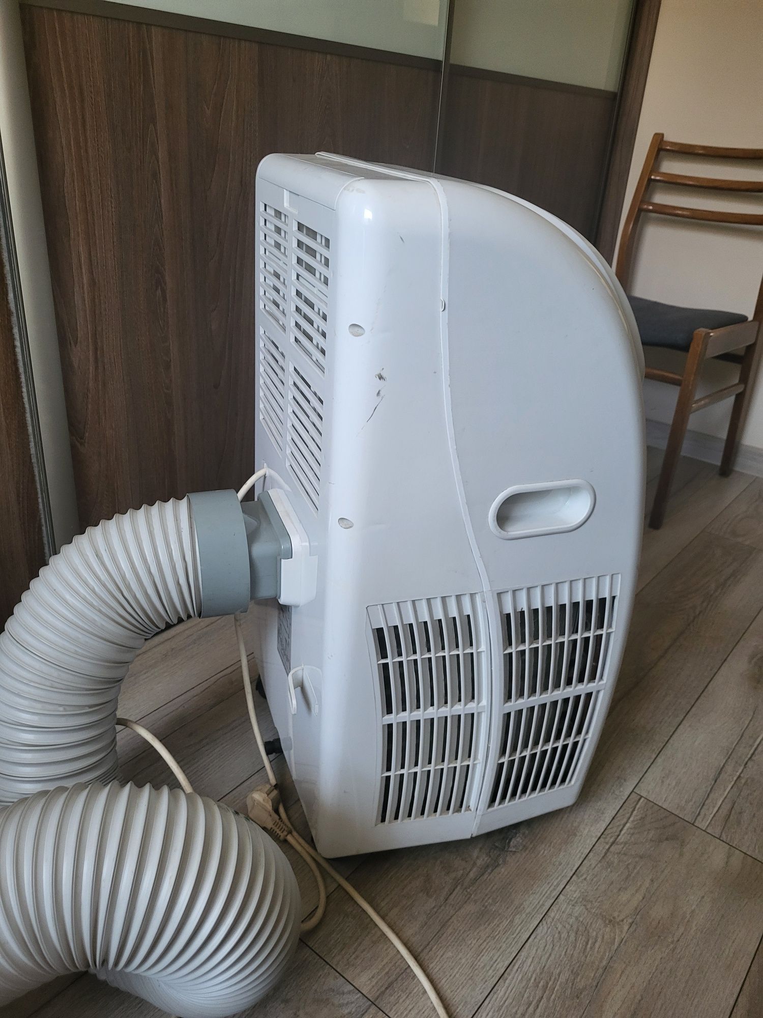 klimatyzator przenośny STING HCAP-12SP